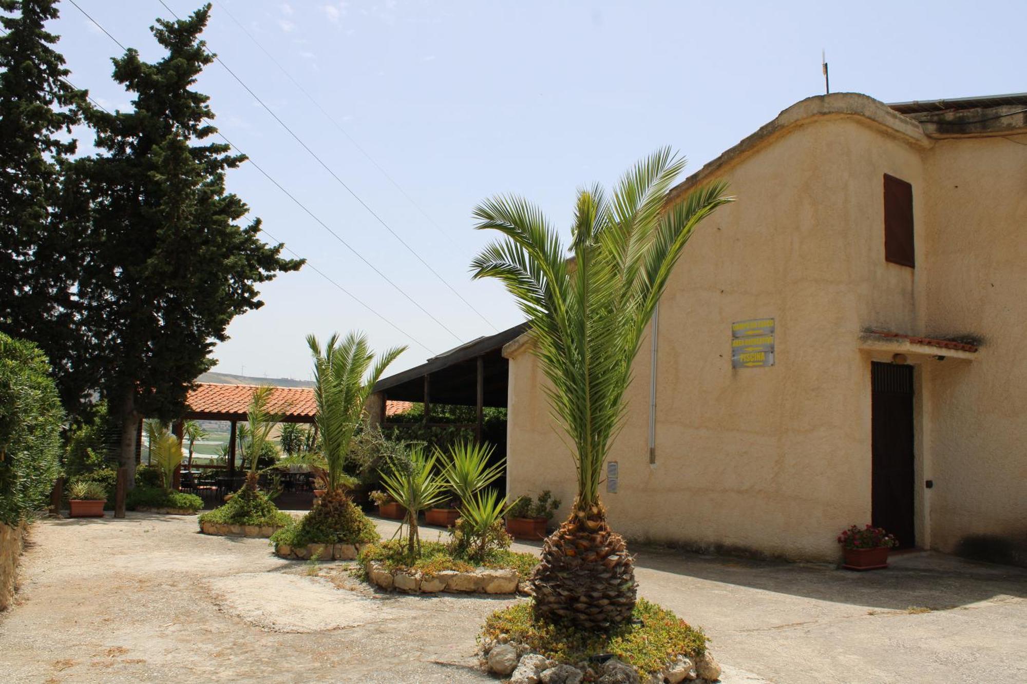 אגריג'נטו Agriturismo Bellajo - Ville Rustiche Con Piscina מראה חיצוני תמונה