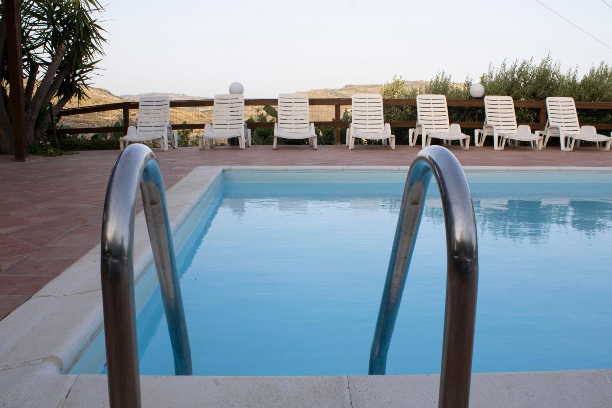 אגריג'נטו Agriturismo Bellajo - Ville Rustiche Con Piscina מראה חיצוני תמונה